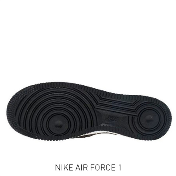Supreme x AF 1 断鉤5